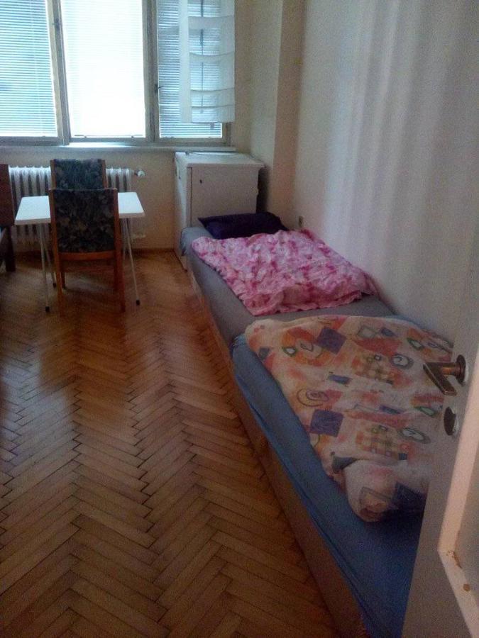 Flat 18 Minutes From Vaclavske Namesti プラハ エクステリア 写真