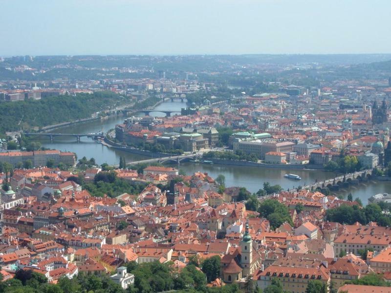 Flat 18 Minutes From Vaclavske Namesti プラハ エクステリア 写真